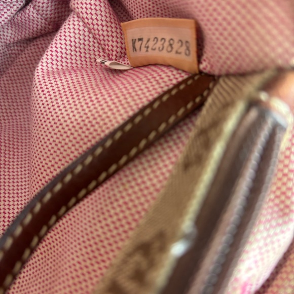 Dooney & Bourke vintage logo satchel bag/crossbody strap incl - Picture 16 of 16